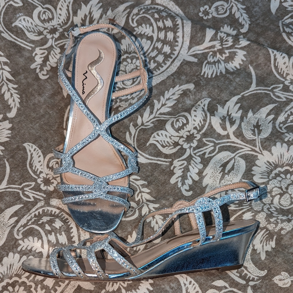 Nina Silver Wedge Glitter Size 8 Heels Shinny Sparkle